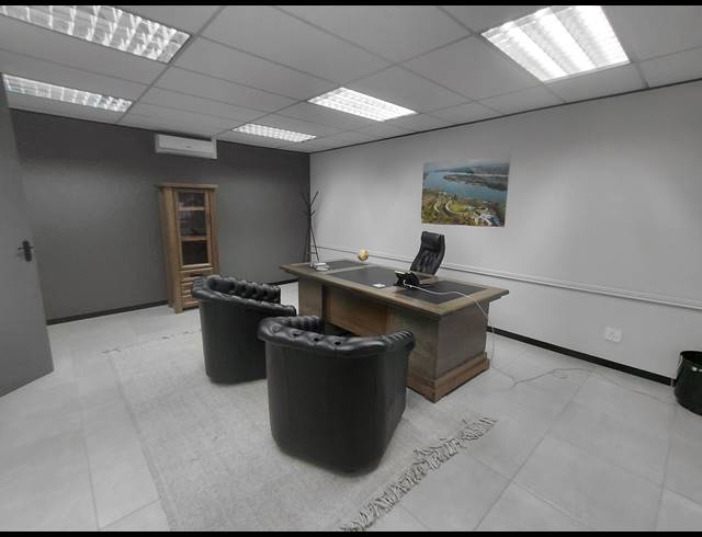189M² OFFICE TO LET IN BRYANSTON